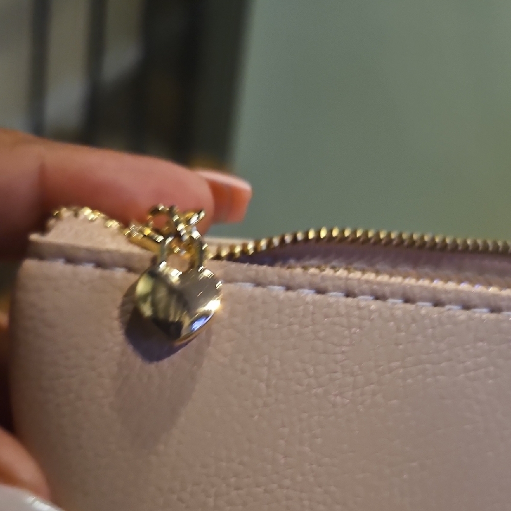 Pink Pouch with Rabbit and Orange Design - Picture 4 of 5
